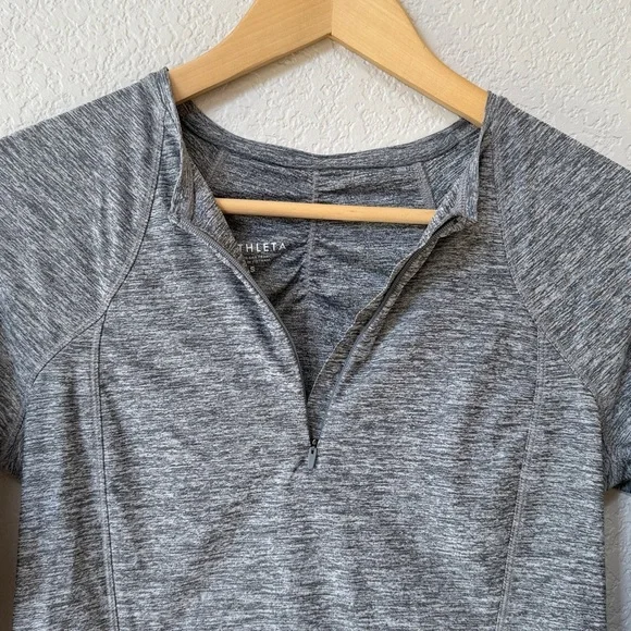 Athleta Long Sleeve Top Zip Up Henely Gray size Small - Picture 11 of 13